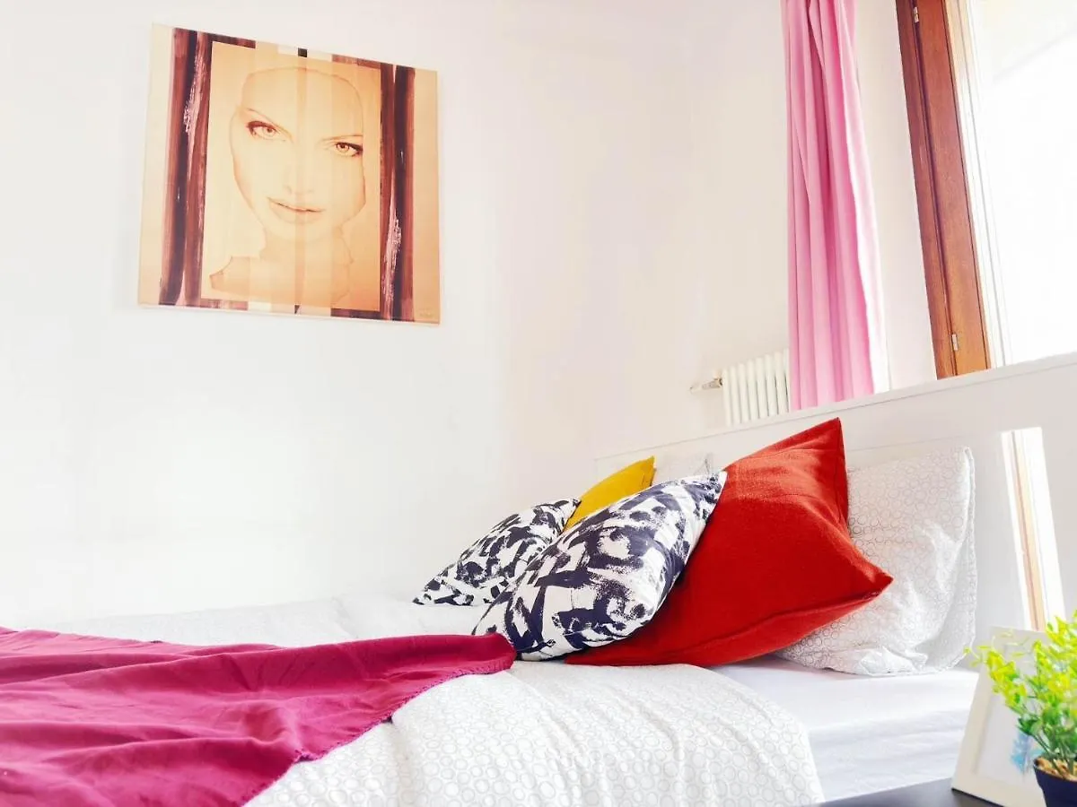 Nr 1 Apartment With 2 Balconies 3 Bedrooms Near Main Train Station Vienna